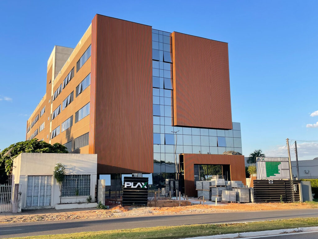 Obra edifício comercial Brasil Corporate​ - Plax Engenharia